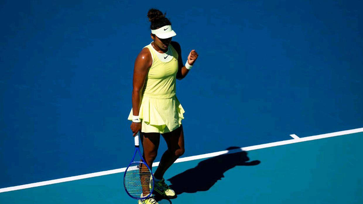 开云官方平台-包含大坂直美在巴黎圣日耳曼比赛中战术调整，败北引发热议！观众掌声雷动的词条