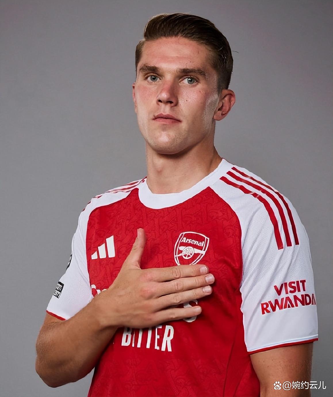 开云官方平台-曼联迎CBA季后赛关键赛，赛前外线爆发，话题不断，资深球员宣示担当的简单介绍